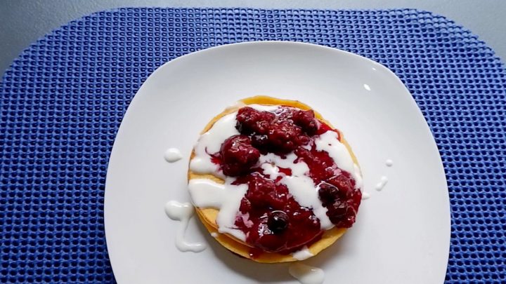 10 Cream Cheese Pancake With Berries Compote