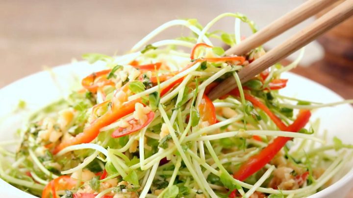 Keto Thai-Style Tom Yao Salad 3 Keto Thai-Style Tom Yao Salad